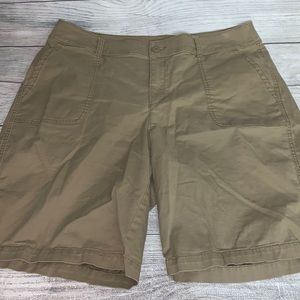 Lane Bryant khaki shorts size 14